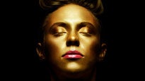 La Roux at Underneath Piccadilly Train Station