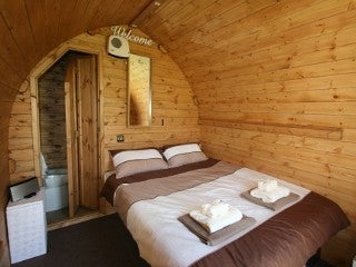 Luxury Cabin for 2 (en-suite)2 Luxury Cabin for 2 (en-suite)