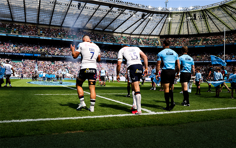 Rugby players on pitch
