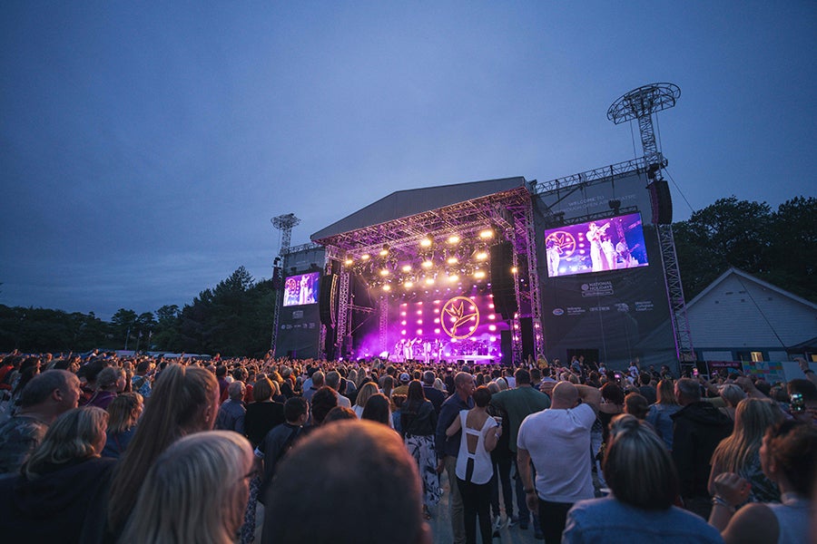 Scarborough Open Air Theatre 2021 | Line up & Info | Ticketmaster UK